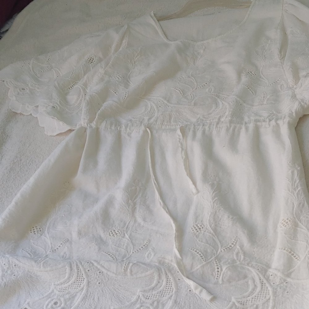 White cotton eyelet/embroidered dress, size Medium